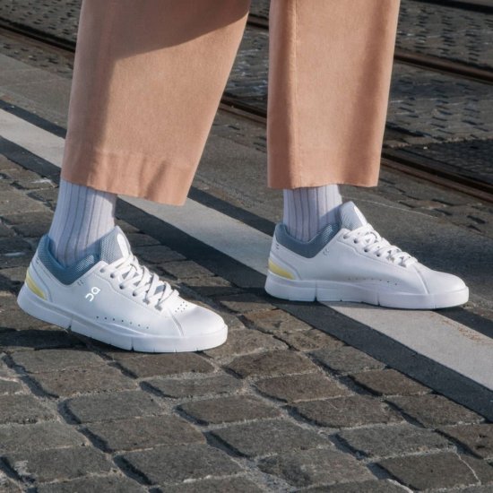 On THE ROGER Advantage: the versatile everyday sneaker - White | Nimbus - Click Image to Close